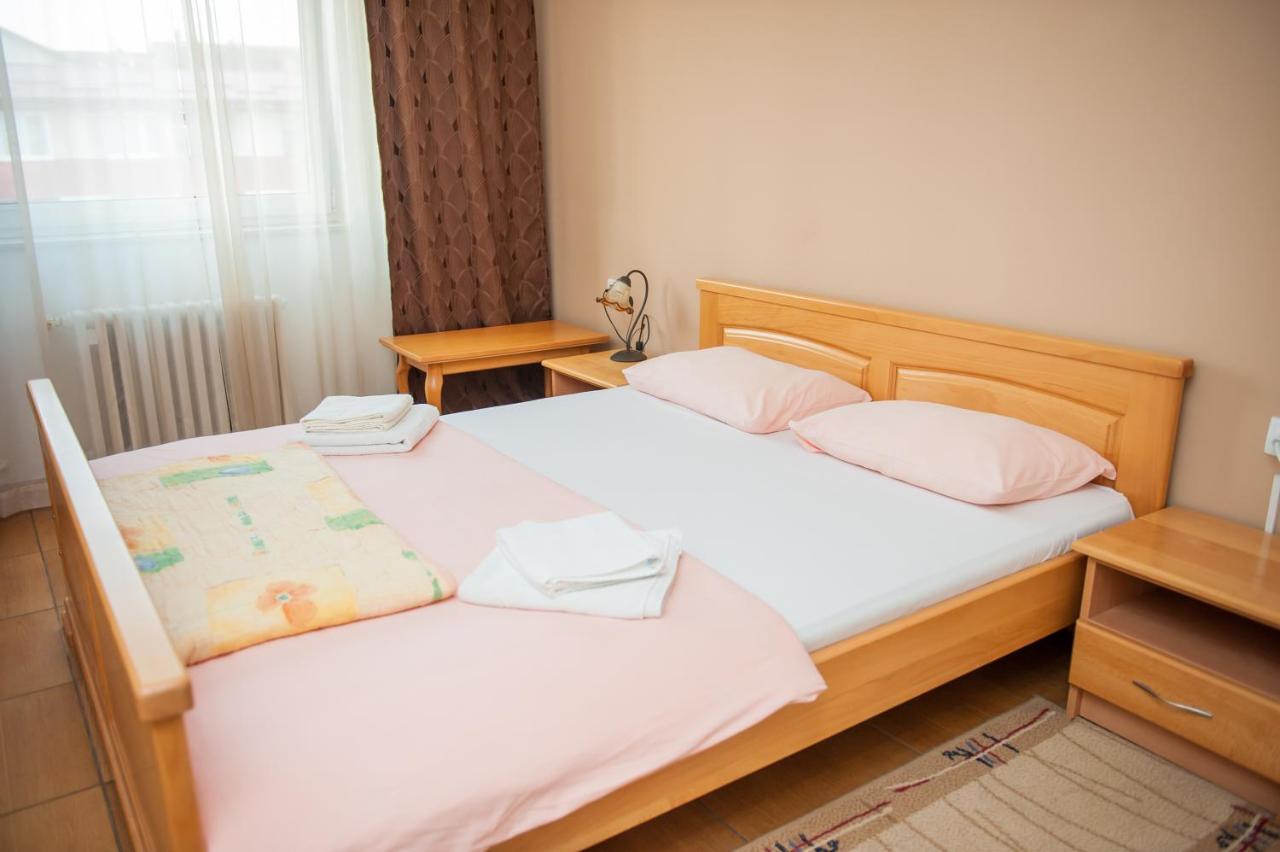 Prenociste "Nacional" Hotel Prnjavor Eksteriør billede