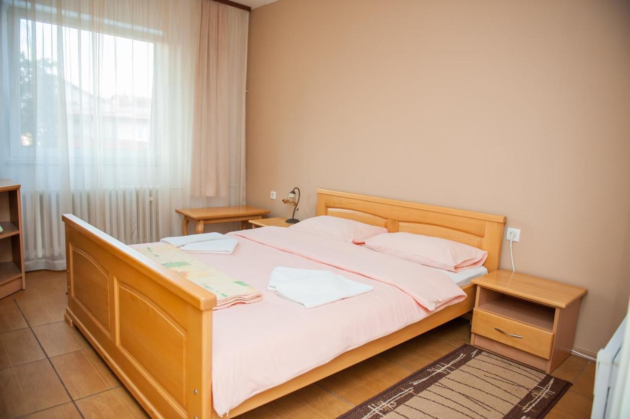 Prenociste "Nacional" Hotel Prnjavor Eksteriør billede